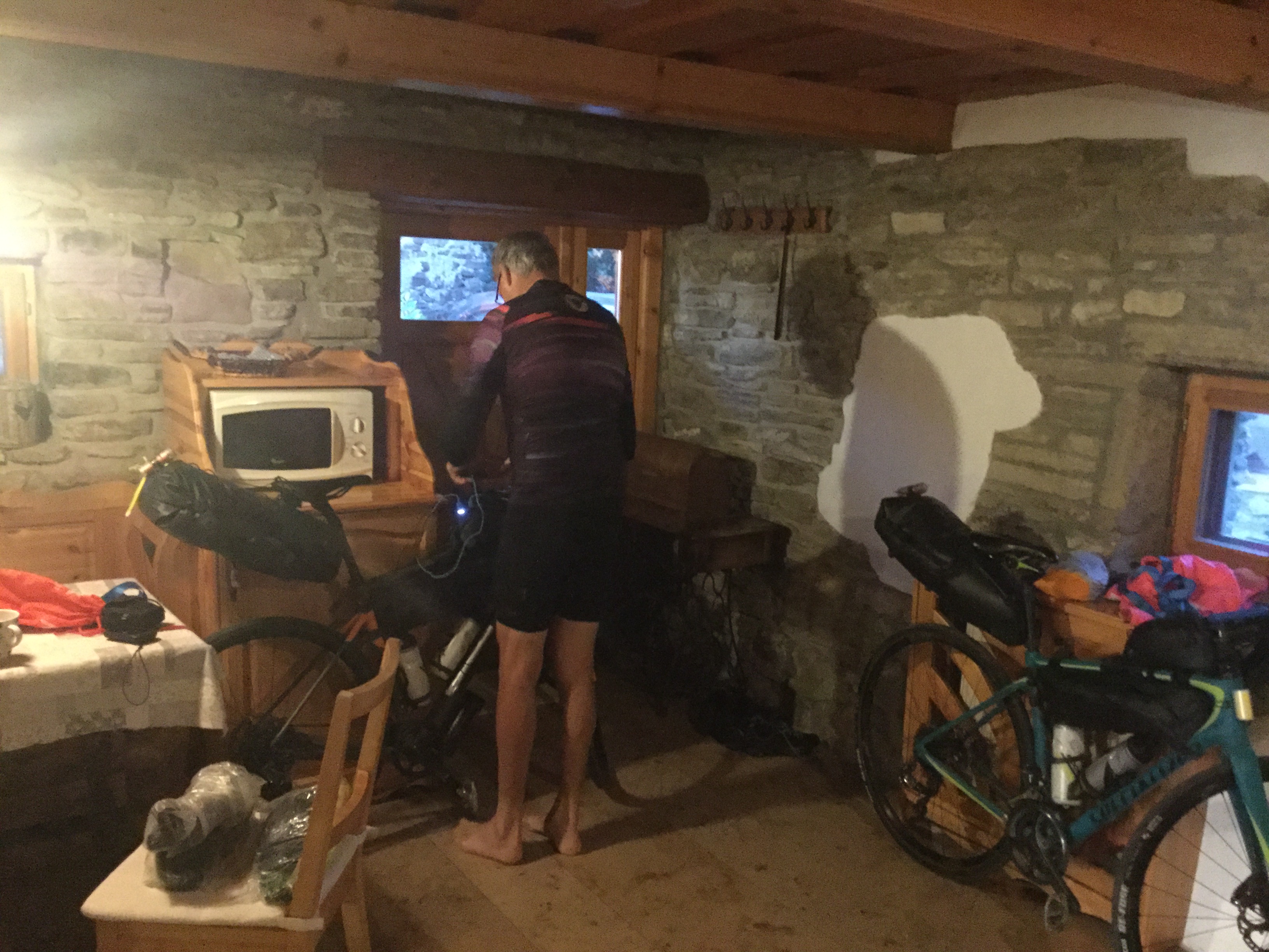 D1DCC2FA-90E4-4CA4-B5D8-6940C228BB7E