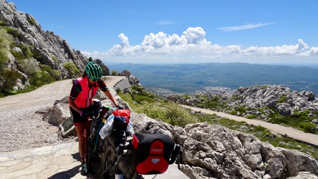 D6D18AE7-D746-4F99-BE26-919A534676CB