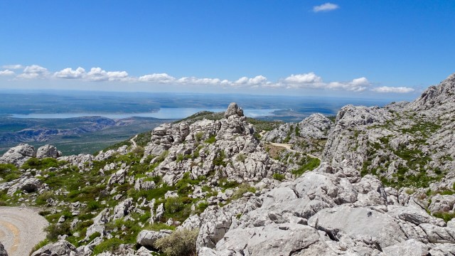 DB1C3693-98BF-458B-9840-205CCE75F779