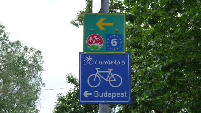 DC503454-725D-4F4D-A33D-061C001E2DF7