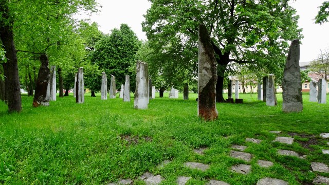 E7C2CB0A-ABE9-4F7F-93B0-963B04E5BE4F