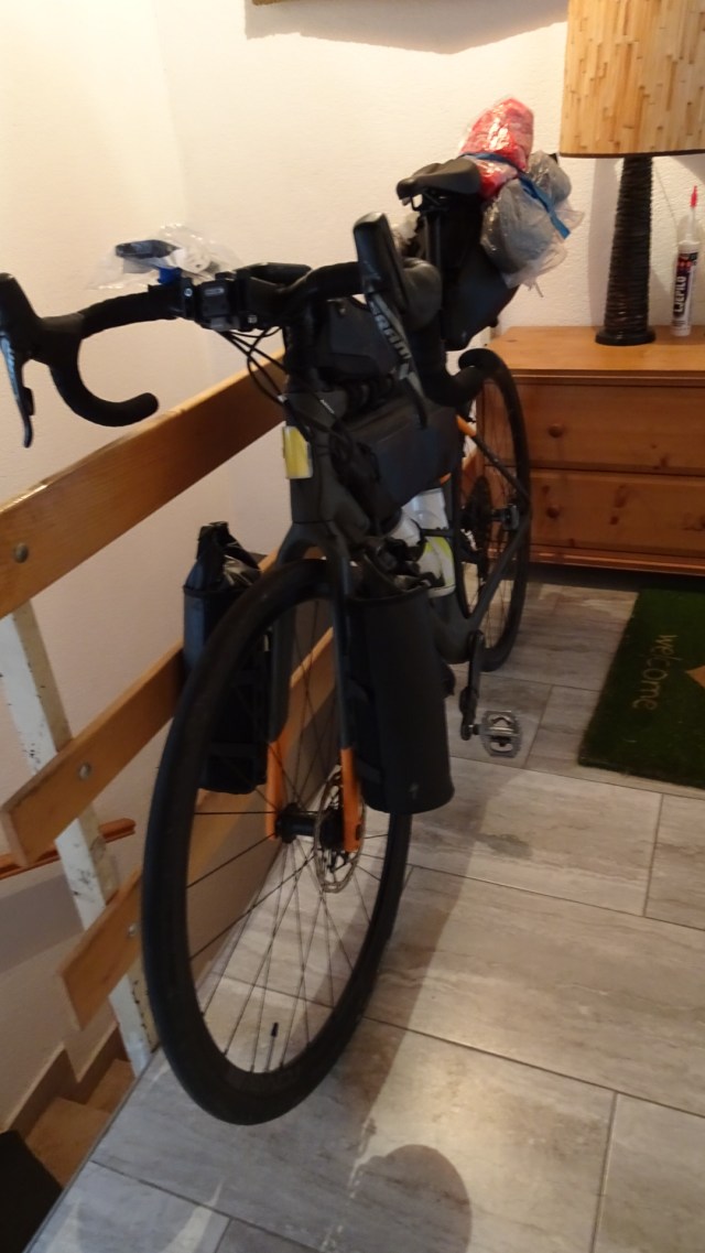 F148A558-AFFC-4BF5-88E9-F8F6EFDFD06A