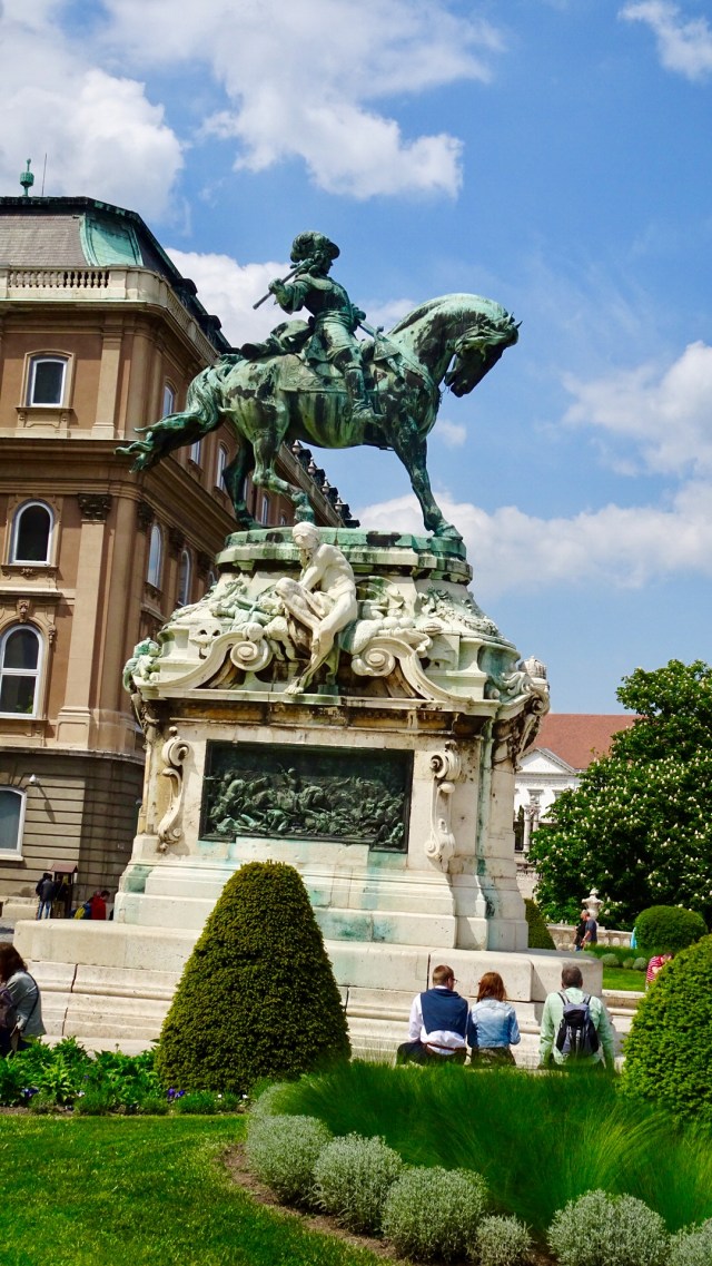 F1982061-1C8D-4DB7-8A99-CFC3596E7090