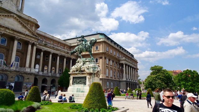 F522859B-5DA2-4895-A330-3E512369AB3F