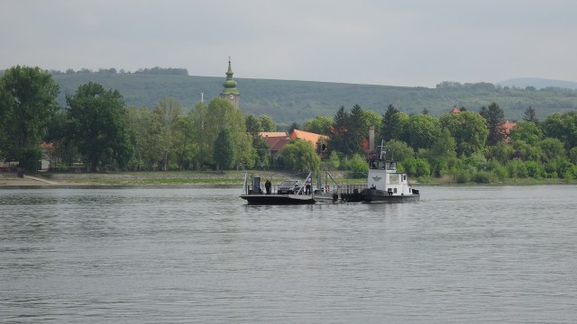 F5AD7D5D-DD19-4C19-9017-0A071EBCC236