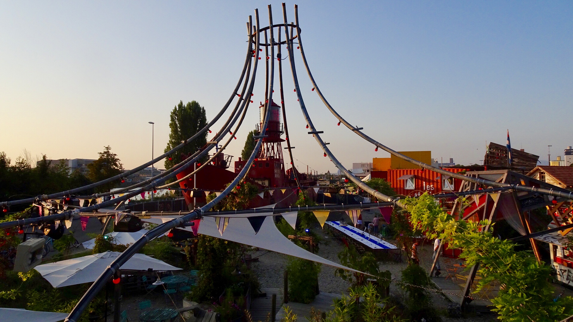 AC7B16EA-EB81-4D3E-9A08-3C0D7FF43ED0