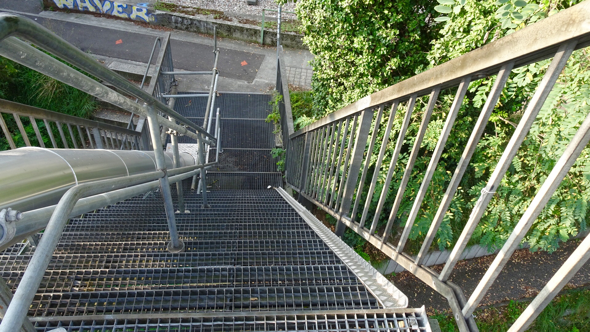 AF9F567A-7B37-4B16-A198-42145EAA3A96