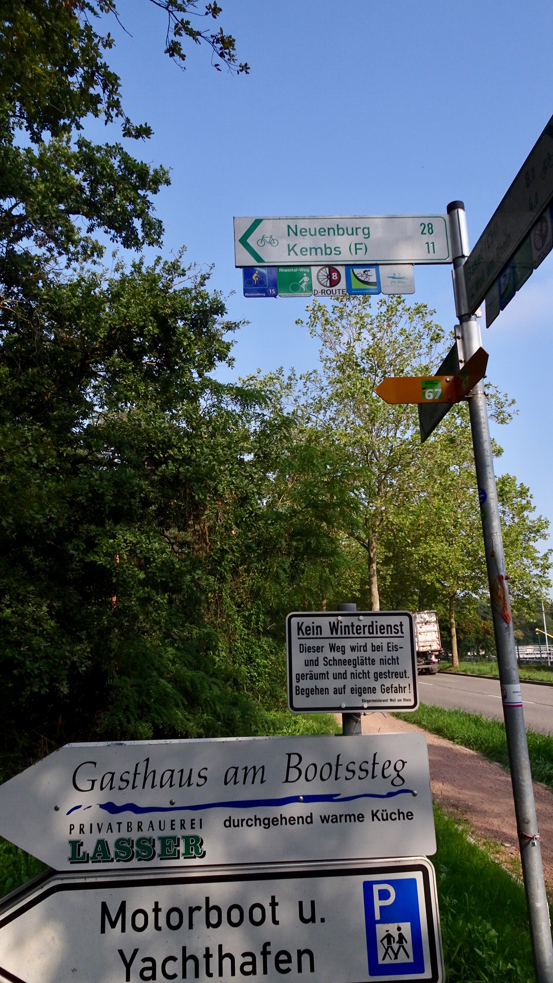 BA417DB3-A039-43C0-9117-55A8FB155079