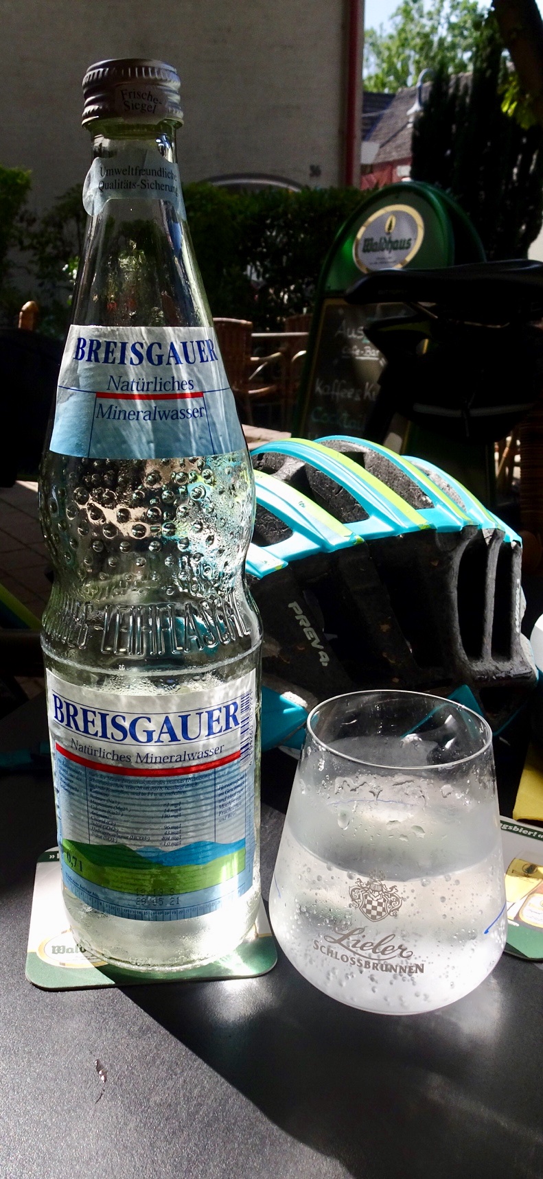 BBE8FBE4-4379-4B61-B533-7D1DA8511D6D