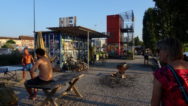 F803EB23-CDFD-415E-8B00-06865A424DF8