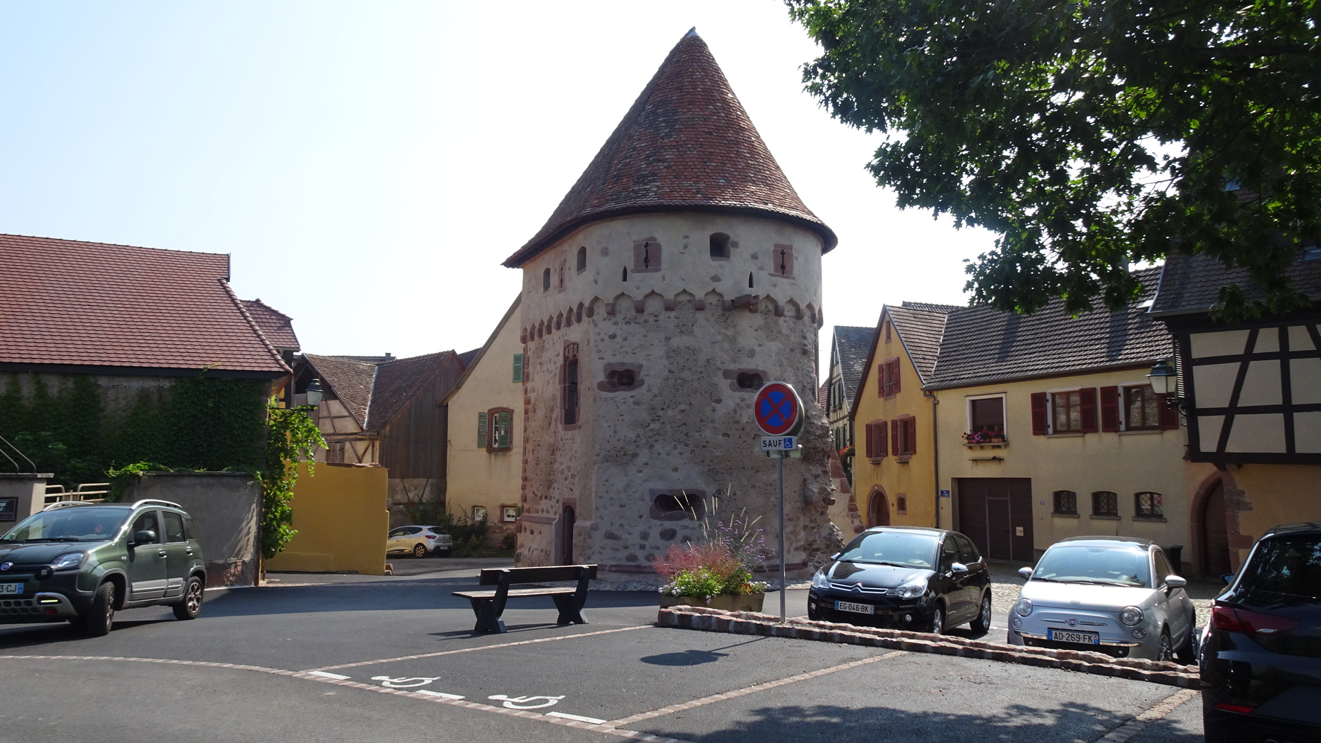 FB5C1354-3C0B-4F39-B1E8-B0C611EA1CBD