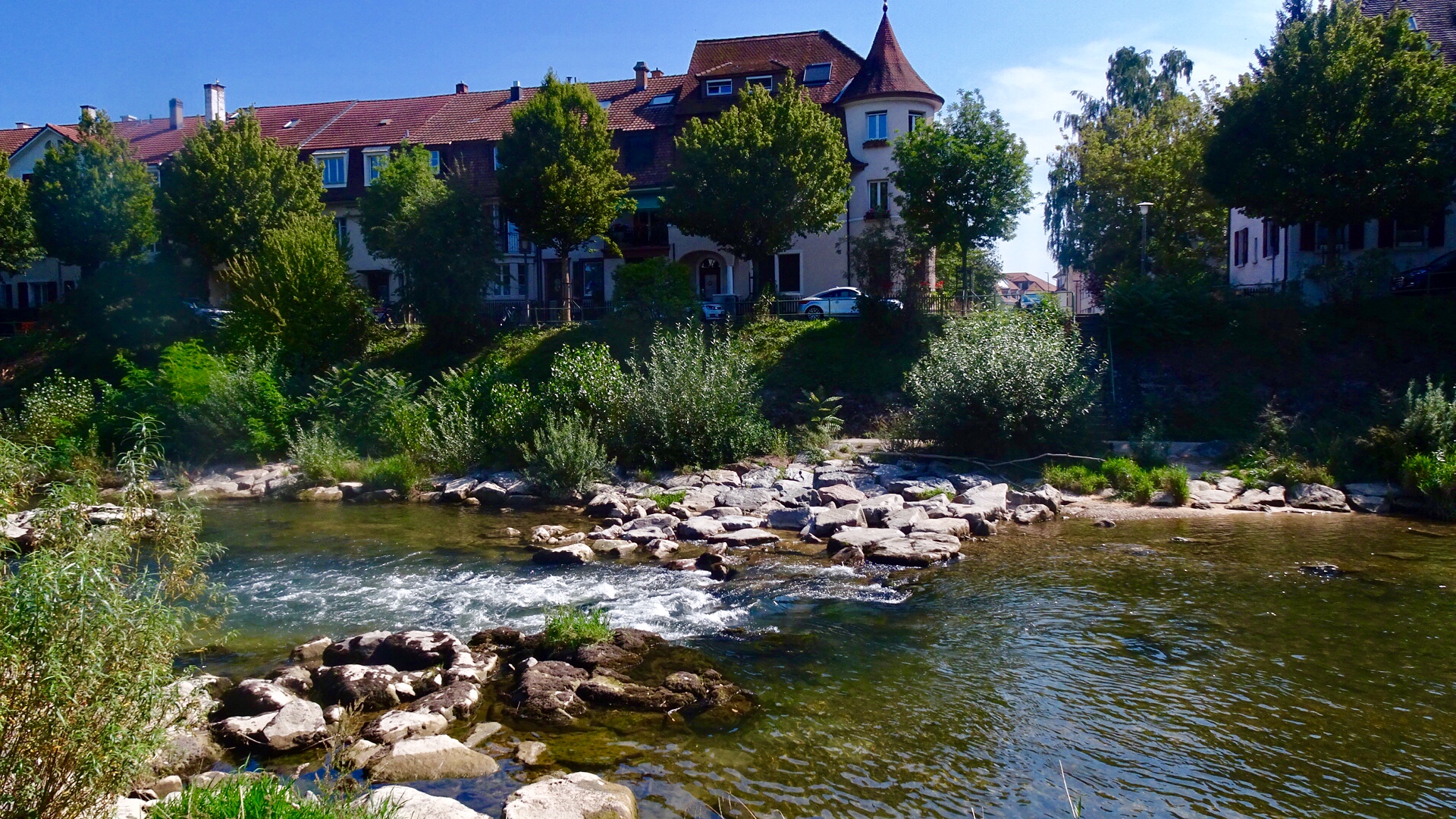 5EAF9DFC-6F62-4468-8EBD-0A1B3ABB20AF