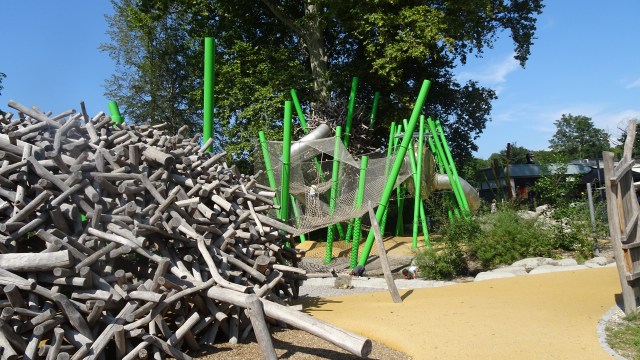 DA04B500-4DE5-4CD6-A001-95E3F2B9E2B9