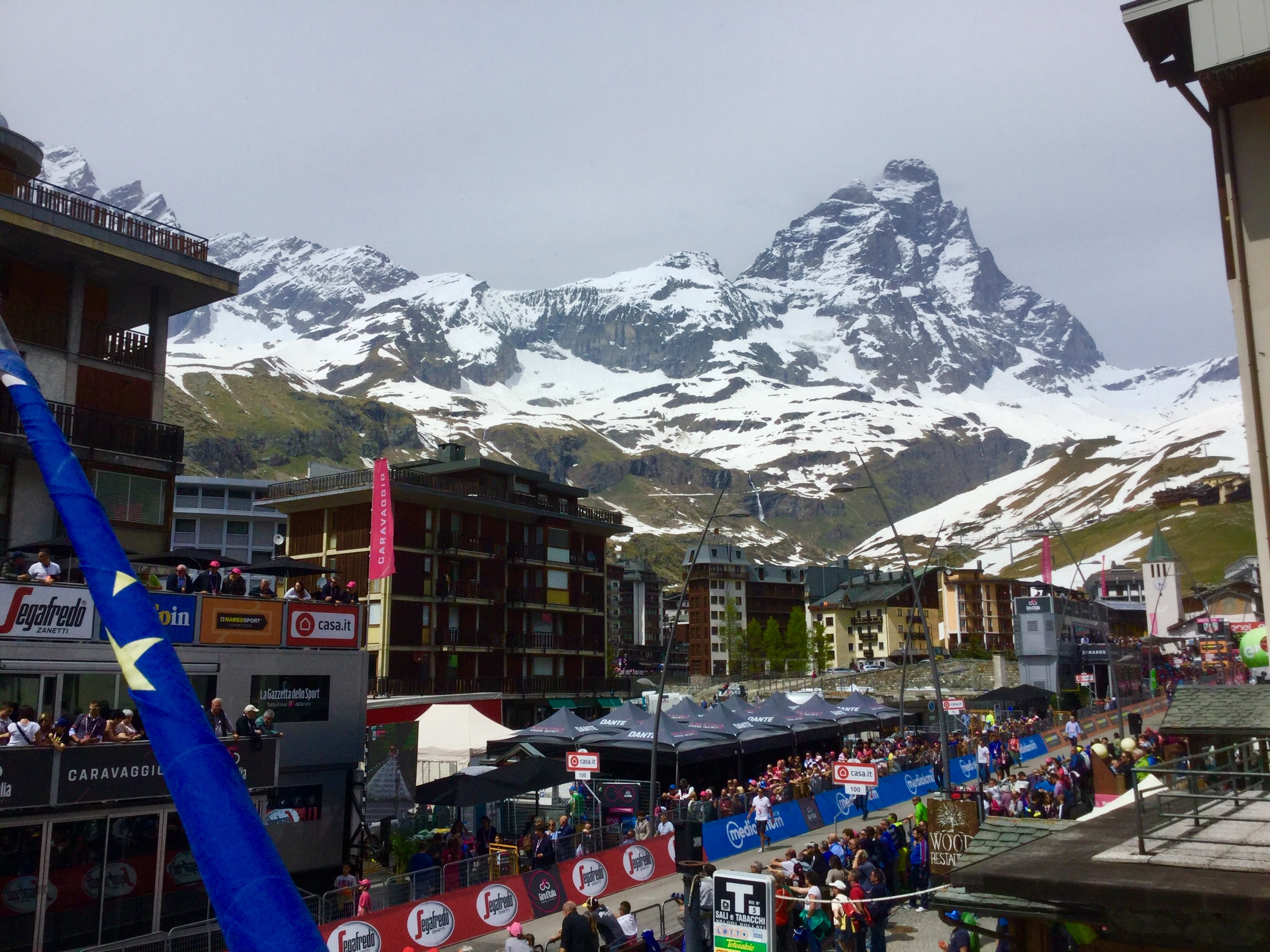 2596D1CB-573F-40D8-AD02-0B45A1E78D8E