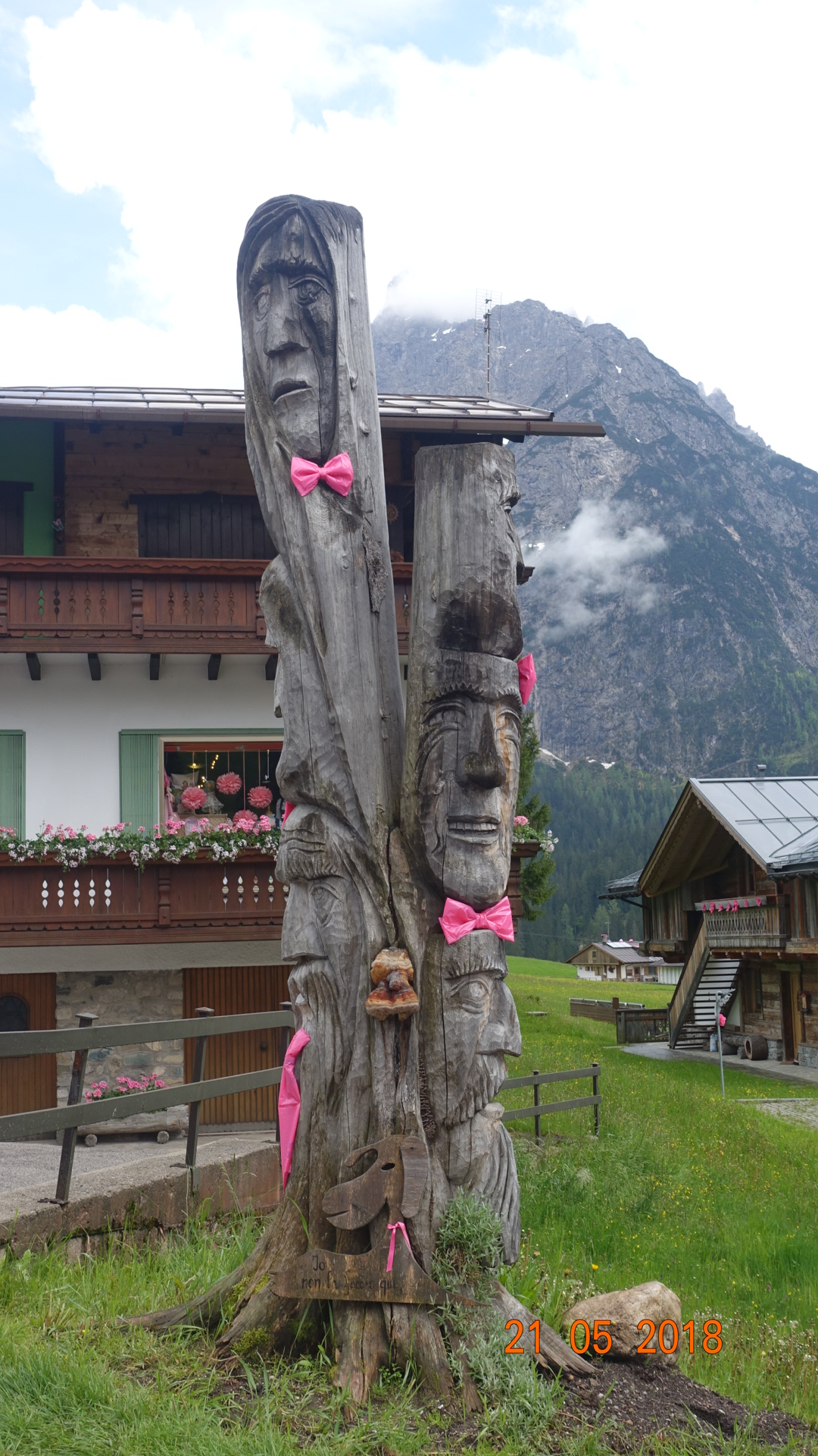 954F6277-D224-4B5D-BD0A-5310BF0A1F4A