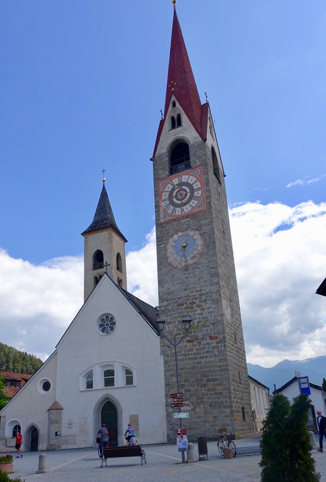 AEB03DB0-AD3F-43D0-8AB4-E4D13D9A4F21